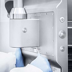 Hardware maintenance in the cleanroom 0